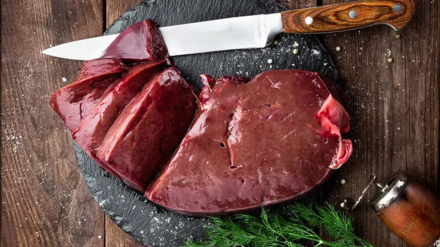 beef-liver-on-round-black-tray