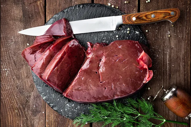 beef-liver-on-round-black-tray